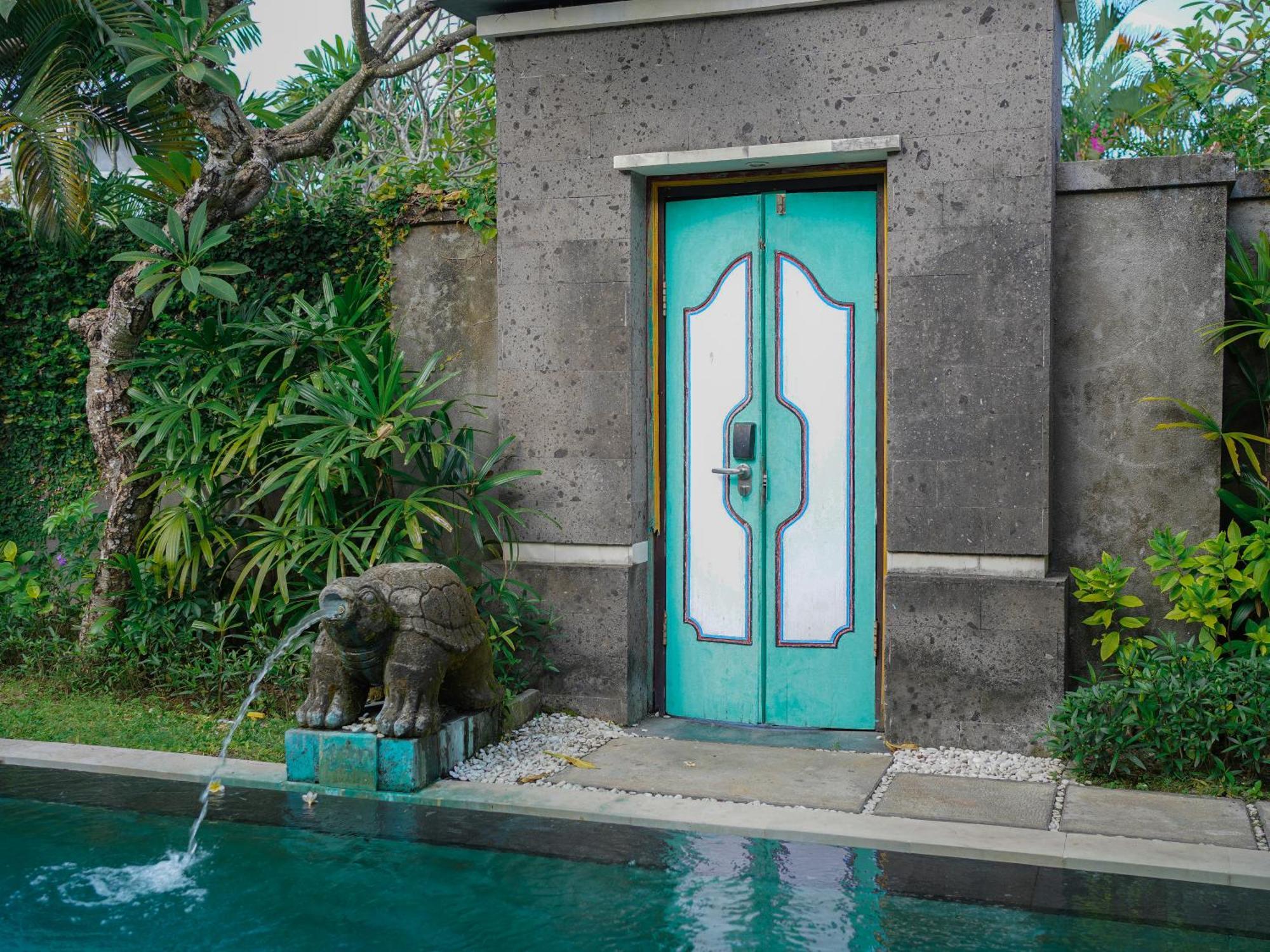 New Pondok Sara Villas Seminyak  Exterior photo